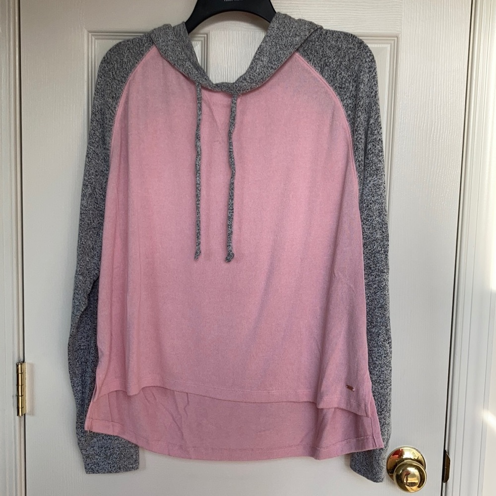 🔴🔴 PINK Victoria’s Secret (size L) Cozy Hoodie